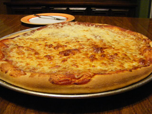Homemade Pizza vs KFC’s $10 Challenge at The Happy Housewife Homemade Pizza vs KFC’s $10 Challenge at The Happy Housewife