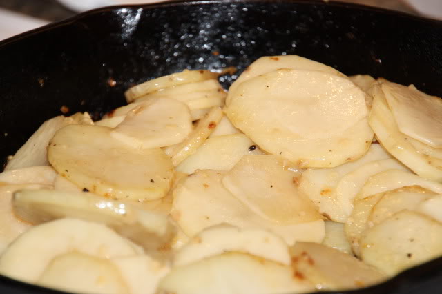  Skillet Potatoes