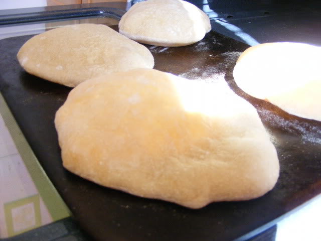 bread machine pitas 6 Bread Machine Pitas