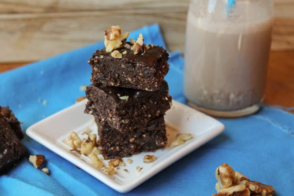 Easy to throw together and totally delicious, your kids don't need to know that these no-bake paleo brownies are good for them! They are a quick solution for any snack time. Easy to throw together and totally delicious, your kids don't need to know that these no-bake paleo brownies are good for them! They are a quick solution for any snack time.