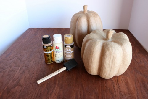 Celebrate fall with this super easy and fun to make Hand Painted Pumpkin Craft Celebrate fall with this super easy and fun to make Hand Painted Pumpkin Craft