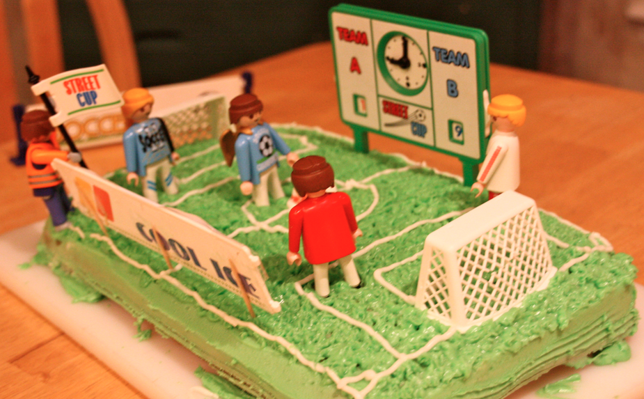 soccer birthday cake 