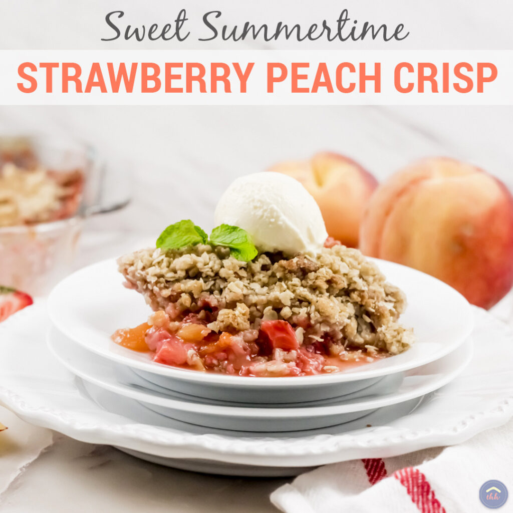 peach strawberry crisp dessert