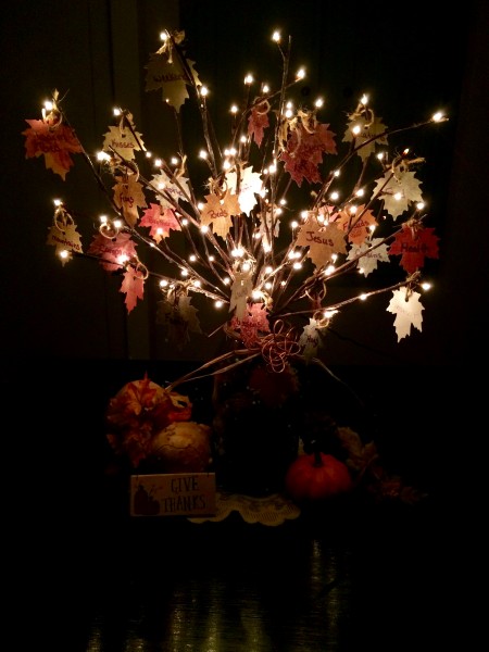 How to Make a Thankful Tree at The Happy Housewife