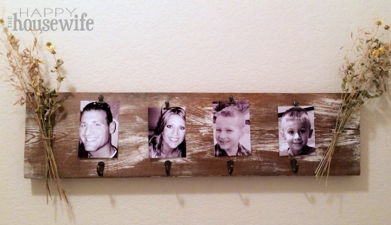 DIY No Mantle Stocking Holder at The Happy Housewife