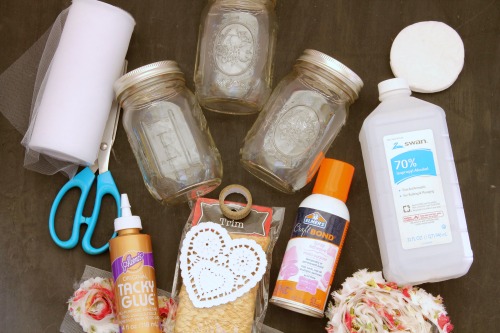 These quick and easy Mason jar crafts are perfect for your shabby chic home decor or a fun party theme.