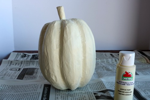 Celebrate fall with this super easy and fun to make Hand Painted Pumpkin Craft 